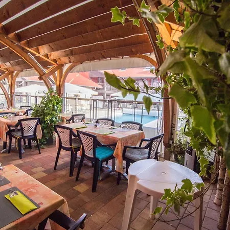 Au Soleil, Hotel Restaurant & Spa-2