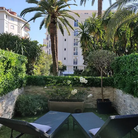 Hotel De Provence-2