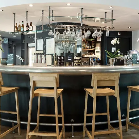 B&B Hotel Velizy Est-2