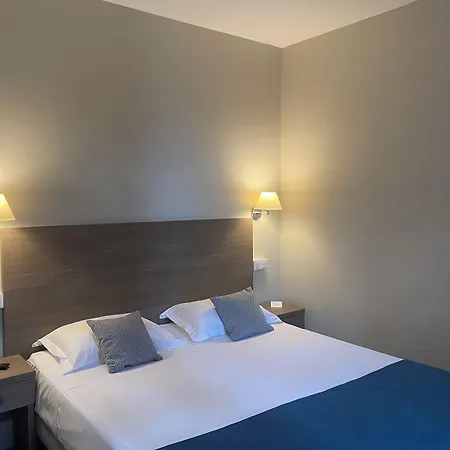 Grand Hotel De Calvi-3
