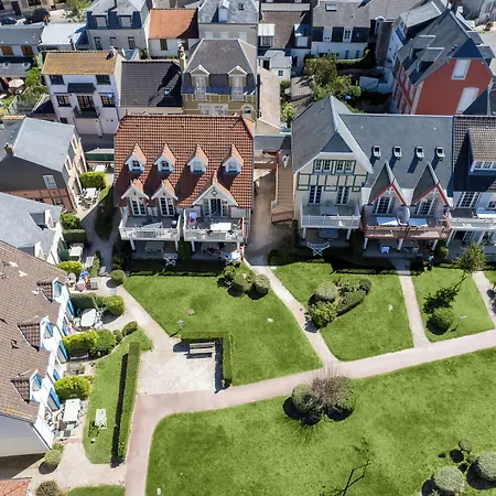 Pierre & Vacances Premium Residence De La Plage-2