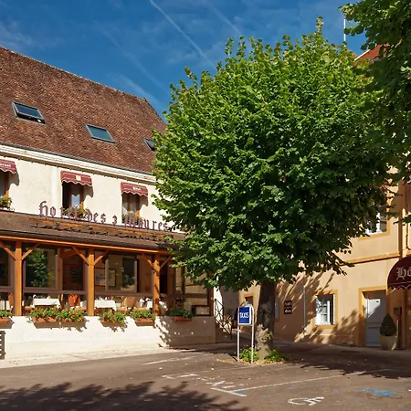 Logis Des Trois Maures-3