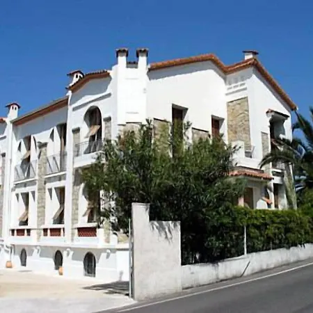Hotel Pierre Loti-3