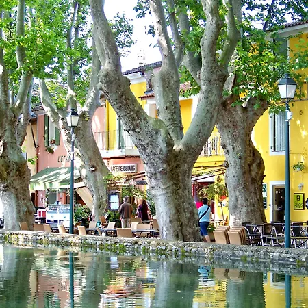 Logis Hotel De L'Etang-3