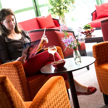 Logis Hotel Le Menestrel - Chambres Climatisees-2