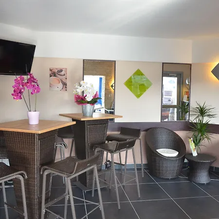 Hotel Macon La Salle-2