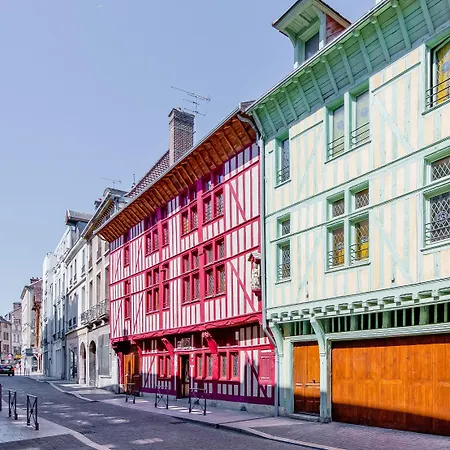 Brit Hotel Comtes De Champagne - Troyes Centre Historique-3