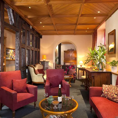 Logis Hotel De La Tour-2
