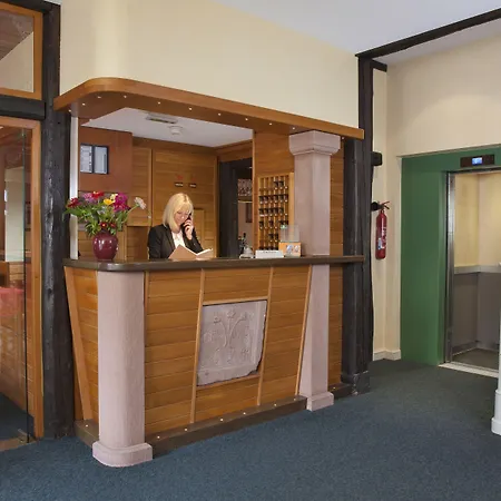 Logis Hotel De La Tour-3