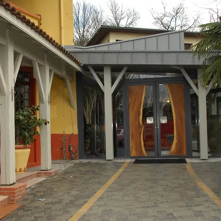 Logis Hotel Restaurant Chez Nous-3