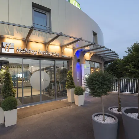 Holiday Inn Express Paris - Velizy By Ihg-2