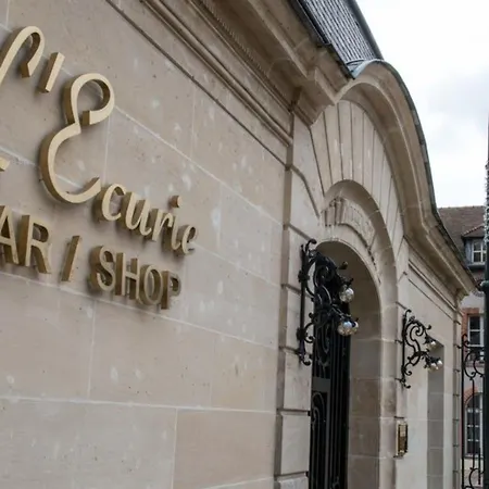 Les Suites Du Champagne De Venoge-2