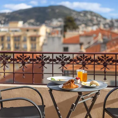 Best Western Plus Hotel Massena Nice-3