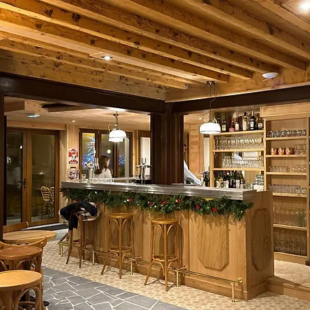 Cafe-Hotel Le Morillon, Domaine Du Grand Massif-Samoens-3