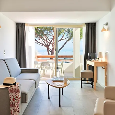 Hotel La Roya-3