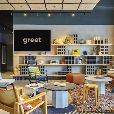 greet hotel Paris Nord 18è-2