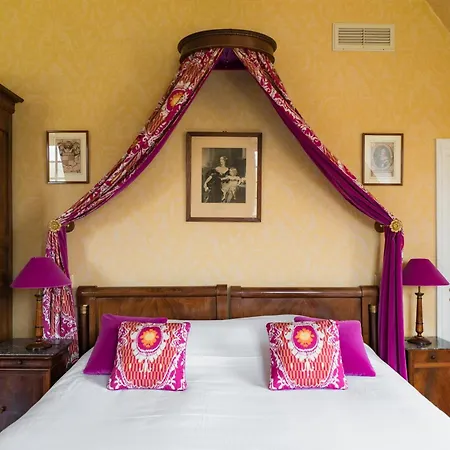 Chateau-Hotel De Bourron-3