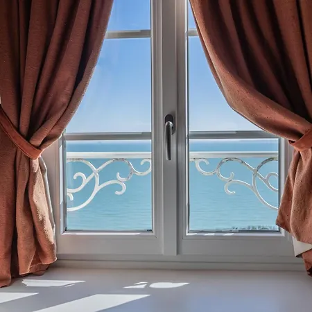 Hotel De La Pointe Du Grouin-2