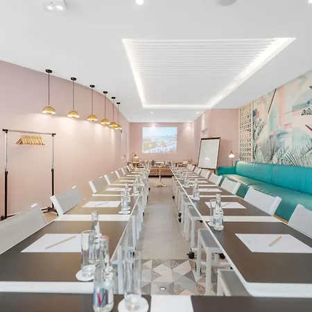 Mercure Villeneuve Loubet Plage-3