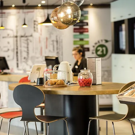 Hotel Ibis Rennes Centre Gare Sud-3