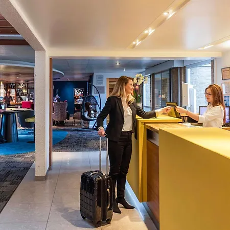 Hotel Novotel Valenciennes-3