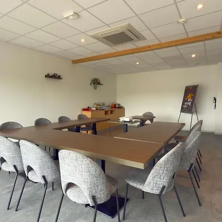 Ibis Dijon Sud-2