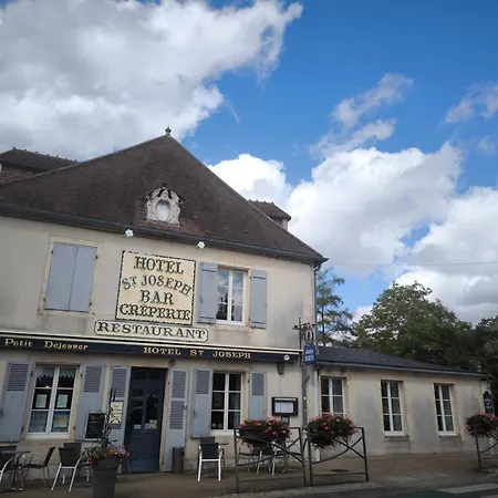 Logis Hotel Saint-Joseph-3