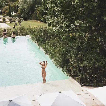 Les Lodges Sainte-Victoire Hotel & Spa-2