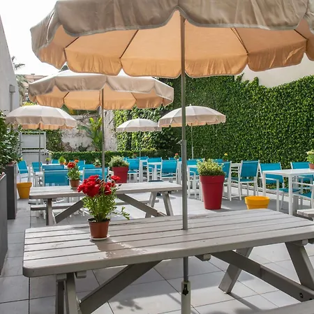 Ibis Budget Menton Bord De Mer-2