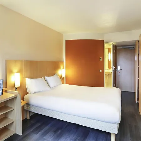 Ibis Etampes-3