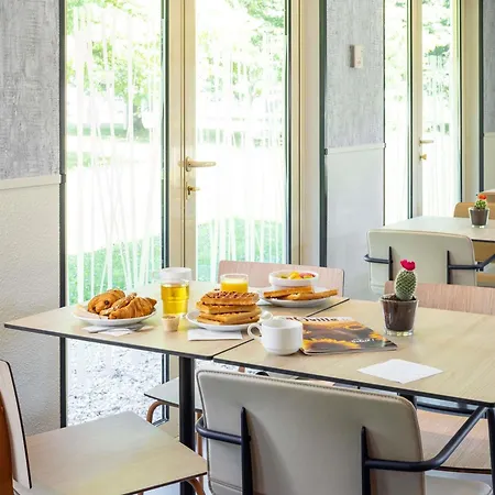 Ibis Budget Bourg En Bresse-3