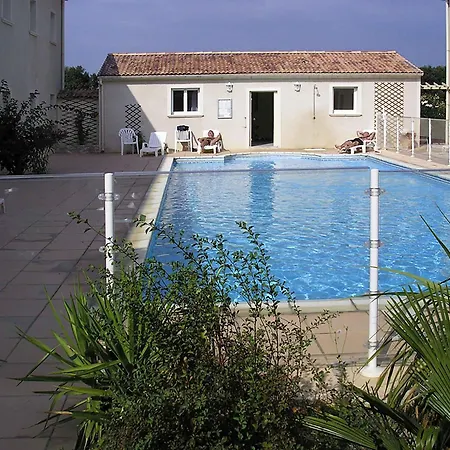 ibis Orange Sud-3