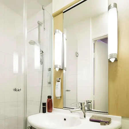 Ibis Versailles Chateau-2