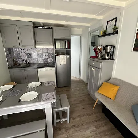 Les Cottages De Leon-2