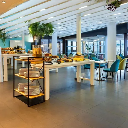 Novotel Marseille Vieux Port-3
