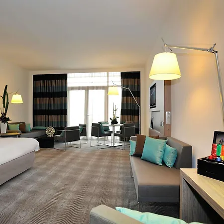 Novotel Avignon Centre-2