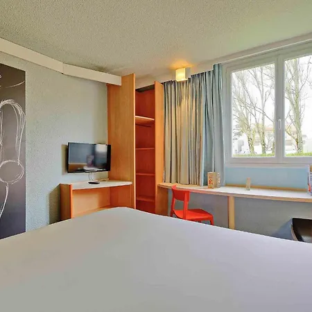 Ibis Poitiers Beaulieu-2