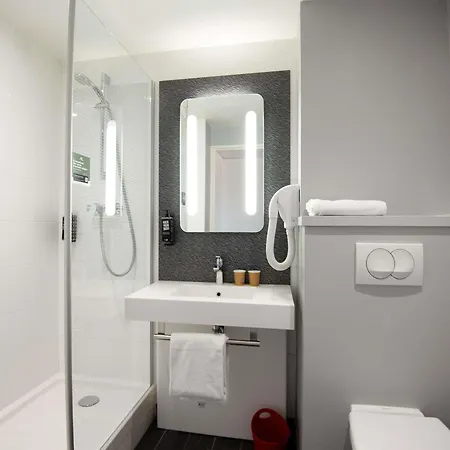 Ibis Saint-Genis-Pouilly Geneve-3
