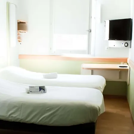 Ibis Budget Saint-Omer Centre-3