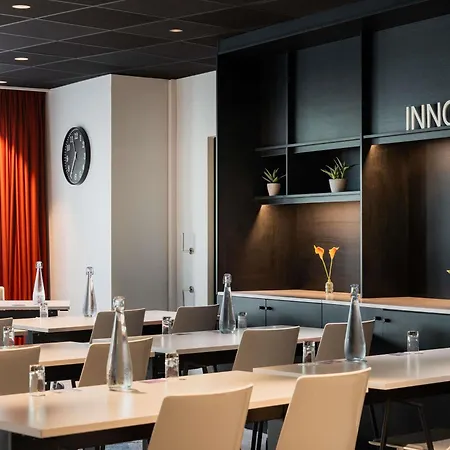 Mercure Paris La Defense-3