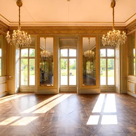 Chateau De Pourtales-3