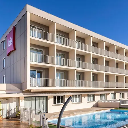 Ibis Tarbes Odos-2