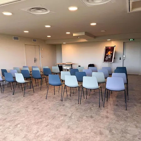 Ibis Lunel Petite Camargue-2