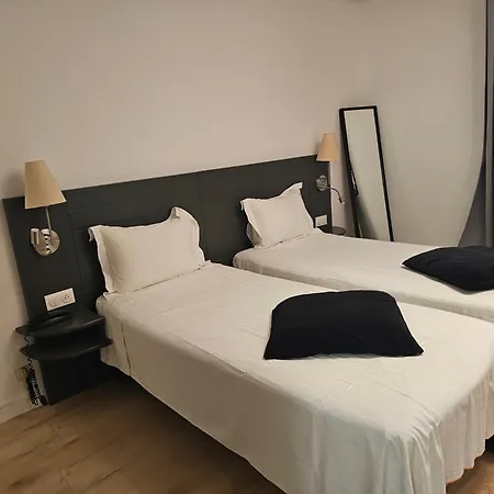 Hotel 1Er Consul Rouen-3