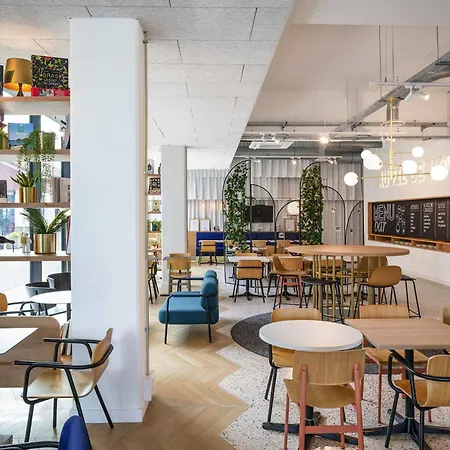 Ibis Styles Paris Romainville-3