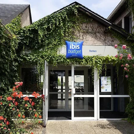 Ibis Budget Tarbes-2