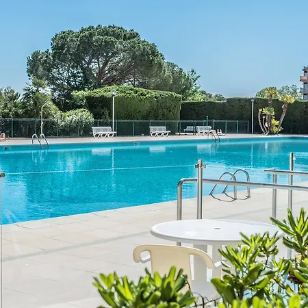 Cannes Marina Appart Hotel Mandelieu-3