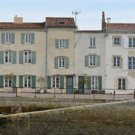 Le Corps De Garde-3
