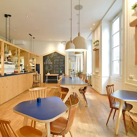 Slo Hostel Lyon Les Pentes (Adults Only)-3