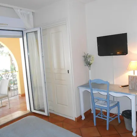 Hotel Athena-3